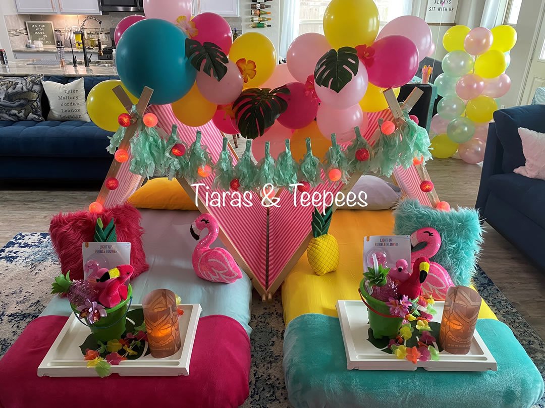 flamingo5-26 Tiara's and Teepees - Pineapple and Flamingo Theme